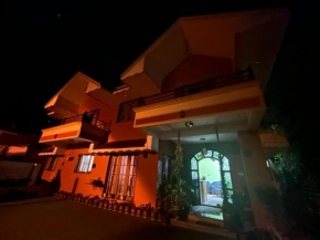 Madhu Manish Homestay and Rooms
